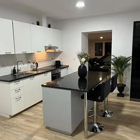 Apartman Lindo Apartamento Aconchegante Em *